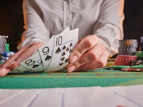 【扑克之星】百家乐边注玩法全解析:对子、超级六的娱乐逻辑与策略权衡