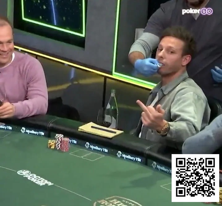 【扑克之星】牌桌牙医与赤膊按摩：当千万美金扑克直播沦为荒诞真人秀