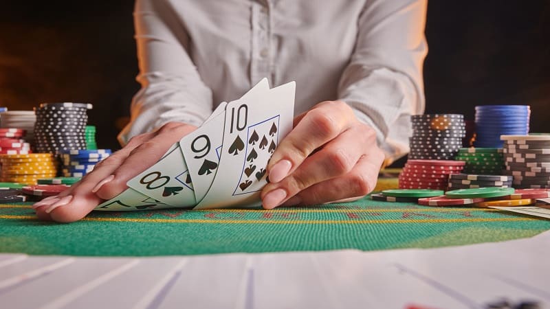 【扑克之星】百家乐边注玩法全解析：对子、超级六的娱乐逻辑与策略权衡