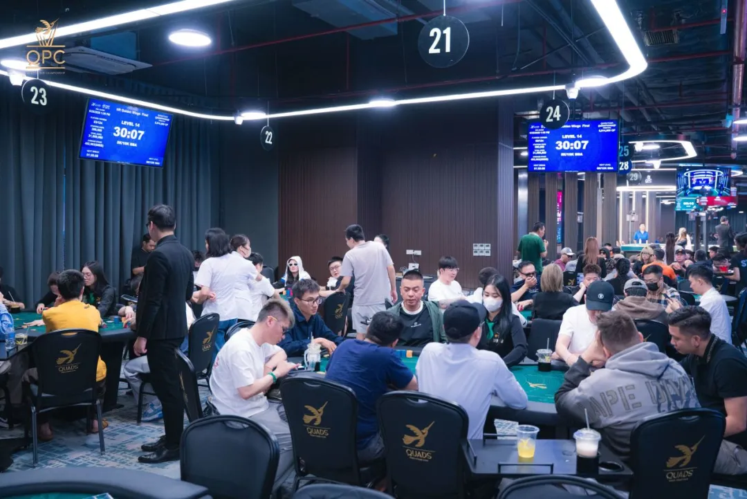 【扑克之星】越南河内QPC Day9｜陈明聪获主赛亚军，冯苗止步第八名；迷你主赛1047人次参赛如火如荼；冯海棣获豪客金翼赛冠军！