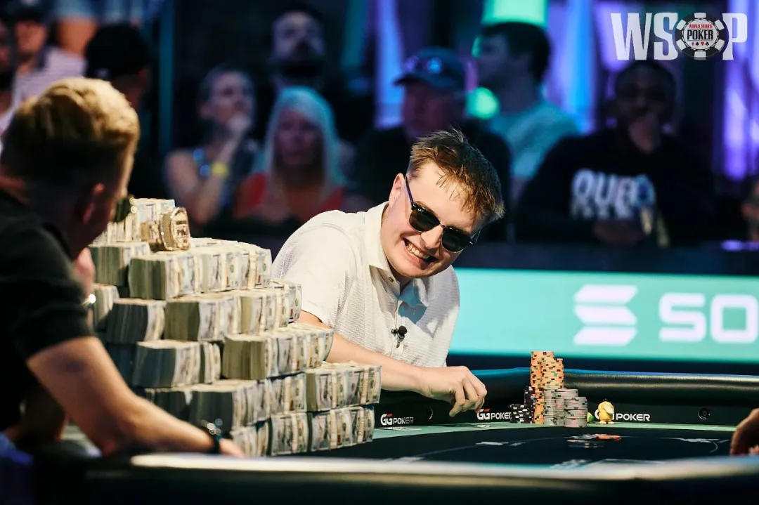 【扑克之星】WSOP主赛冠军亲自复盘：若河牌不是黑桃，他还会继续开火吗？答案令人大失所望！